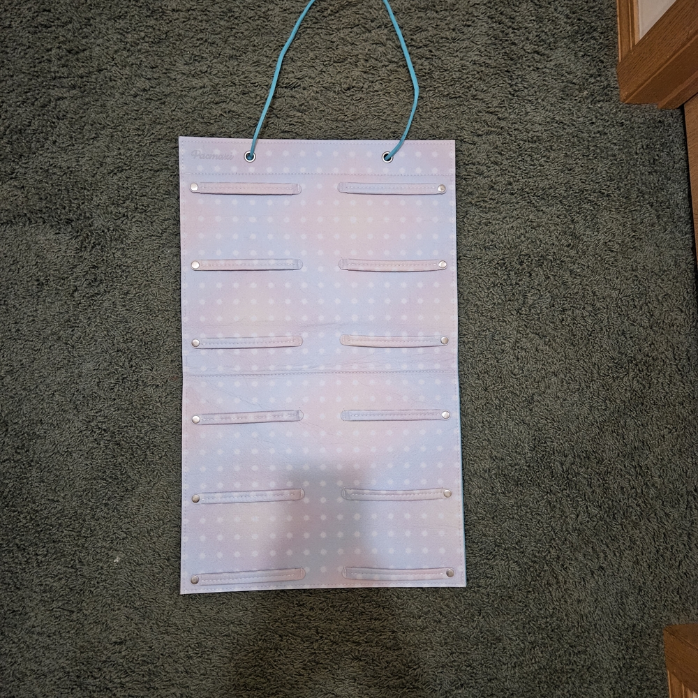 Hanging Bow Organizer with Polka Dot Design